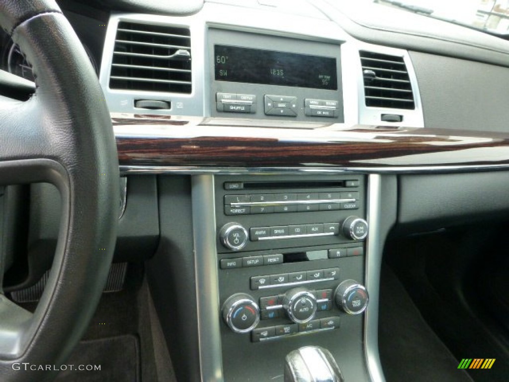 2011 Lincoln MKS AWD Controls Photo #68526856