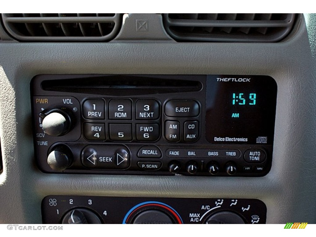 2002 Chevrolet S10 Extended Cab Audio System Photos