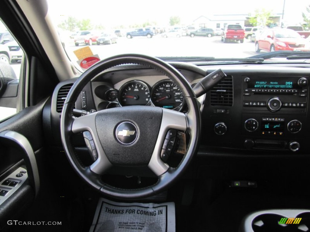 2007 Chevrolet Silverado 1500 LT Extended Cab 4x4 Ebony Black Dashboard Photo #68528251
