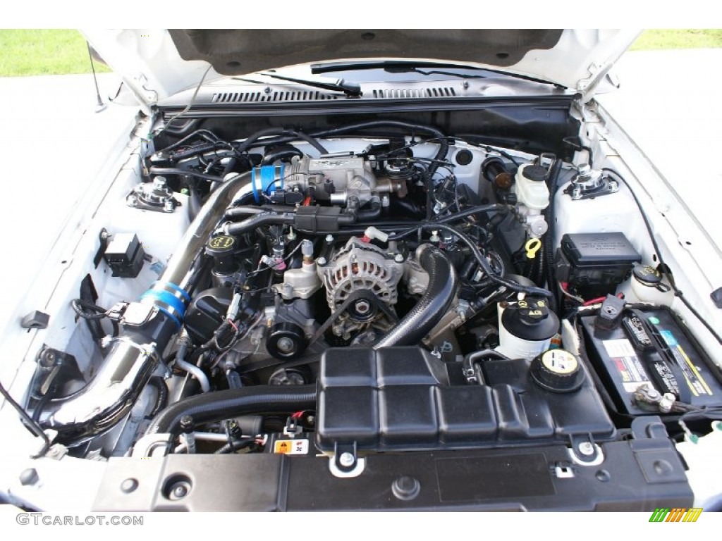 2004 Ford Mustang GT Coupe 4.6 Liter SOHC 16-Valve V8 Engine Photo #68529011