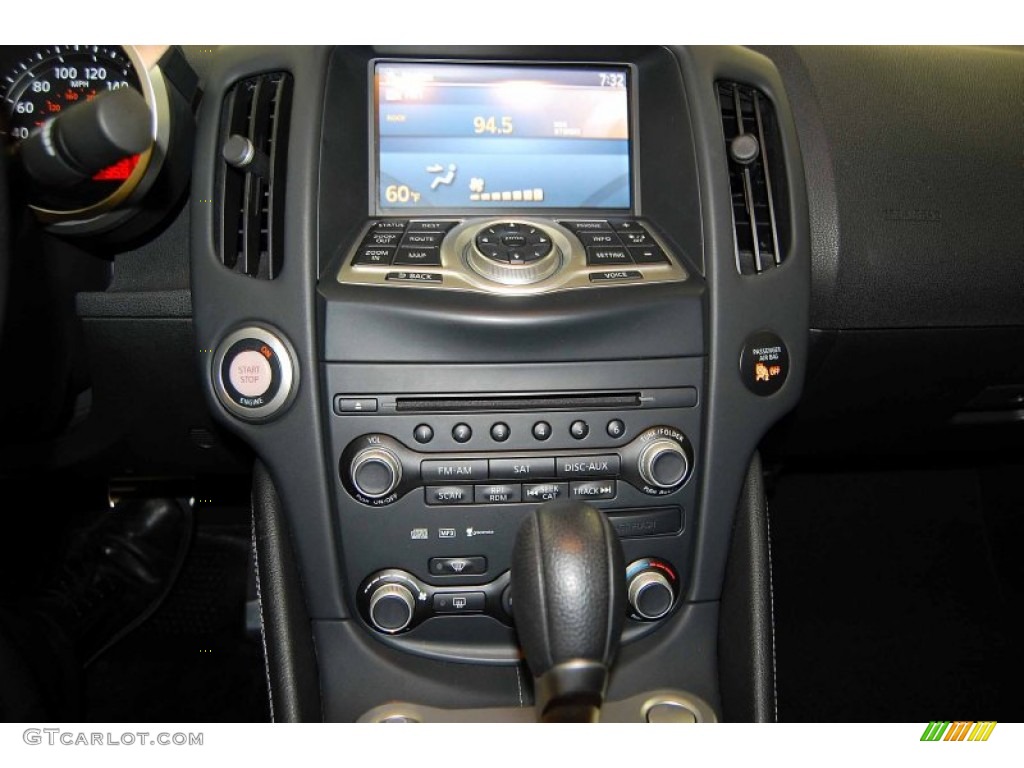 2009 Nissan 370Z Sport Touring Coupe Controls Photo #68529157