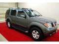 2005 Storm Gray Metallic Nissan Pathfinder SE  photo #1