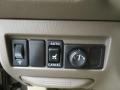 2001 Bronzed Gray Metallic Nissan Pathfinder SE  photo #20