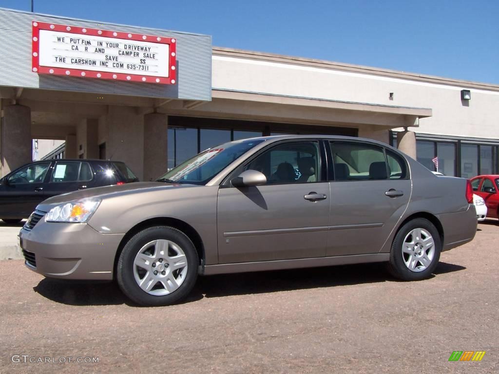 2007 Malibu LT Sedan - Amber Bronze Metallic / Cashmere Beige photo #5