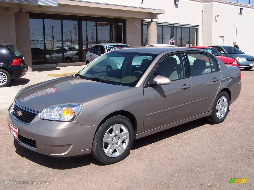 2007 Malibu LT Sedan - Amber Bronze Metallic / Cashmere Beige photo #27