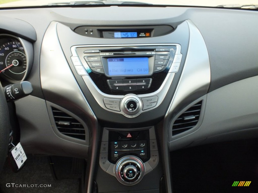 2013 Hyundai Elantra Coupe GS Controls Photo #68531398