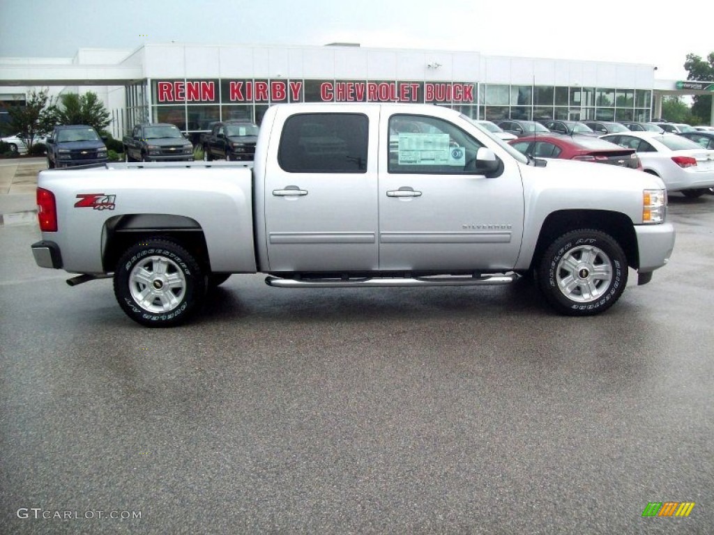 2013 Silverado 1500 LT Crew Cab 4x4 - Silver Ice Metallic / Light Titanium/Dark Titanium photo #3