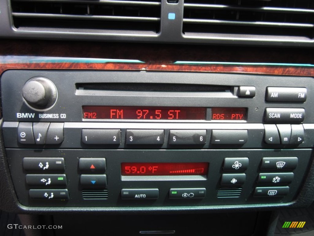 2004 BMW 3 Series 325i Wagon Audio System Photo #68532208