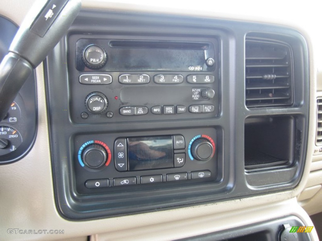 2005 Chevrolet Silverado 1500 Z71 Extended Cab 4x4 Controls Photo #68533138