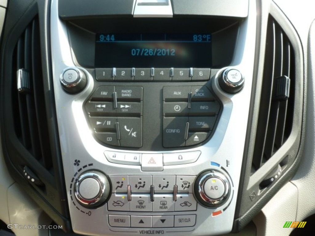 2013 Chevrolet Equinox LS AWD Controls Photo #68537281