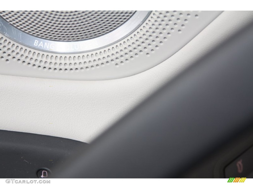 2009 Audi R8 4.2 FSI quattro Audio System Photo #68538508