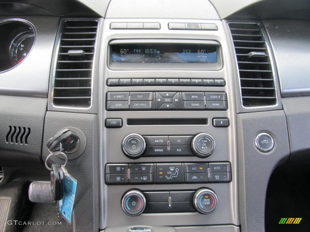 2012 Ford Taurus SEL Controls Photo #68538673