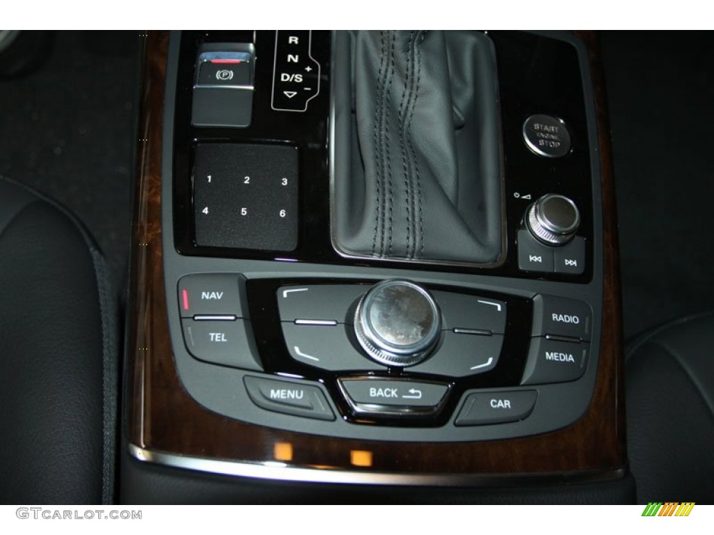 2013 Audi A7 3.0T quattro Premium Plus Controls Photo #68539417