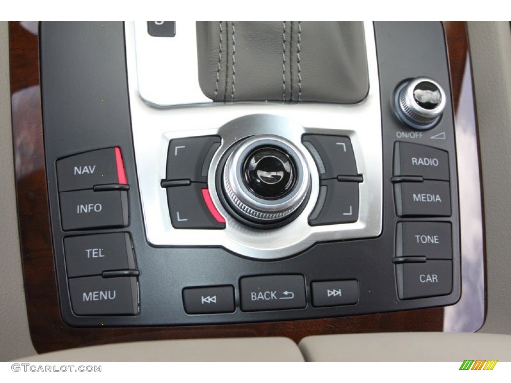 2013 Audi Q7 3.0 TDI quattro Controls Photo #68541499