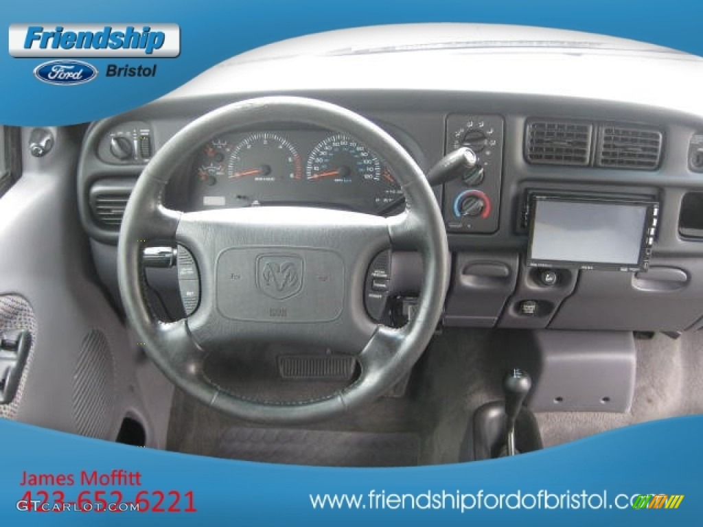 2001 Ram 1500 SLT Club Cab 4x4 - Forest Green Pearl / Mist Gray photo #21