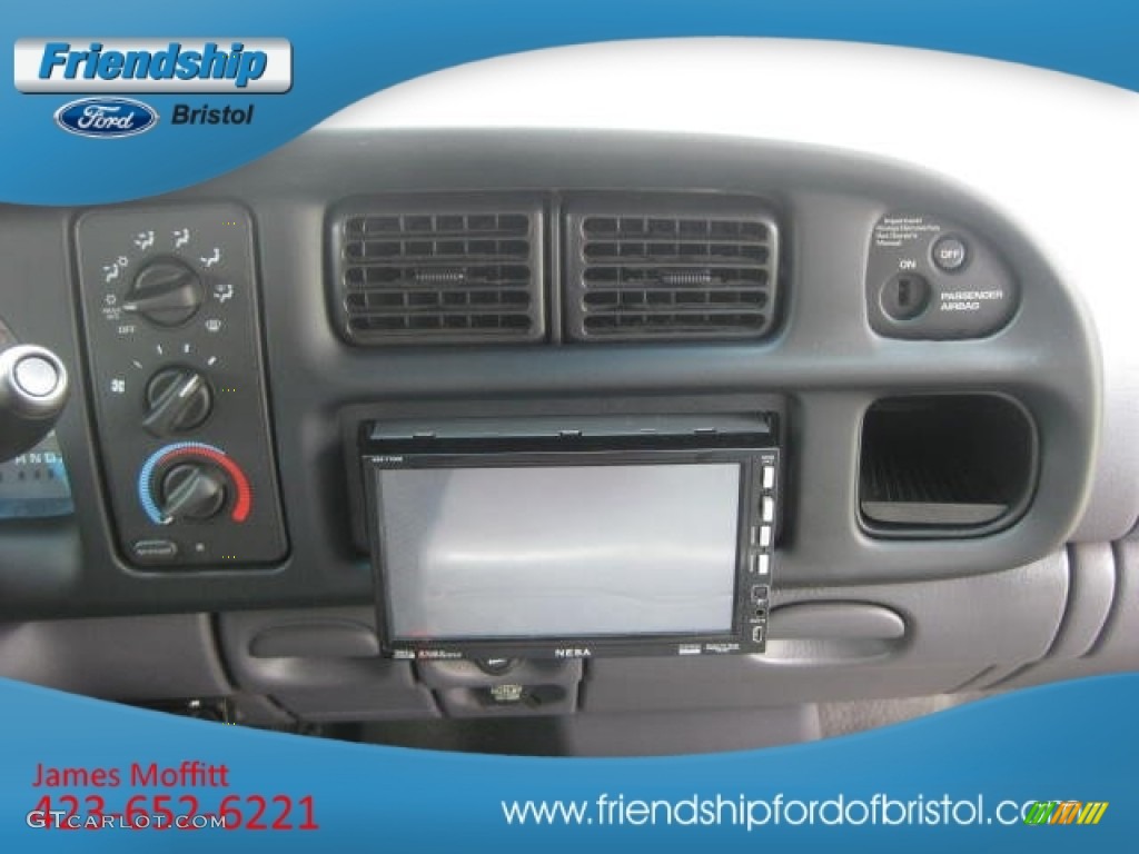 2001 Ram 1500 SLT Club Cab 4x4 - Forest Green Pearl / Mist Gray photo #22