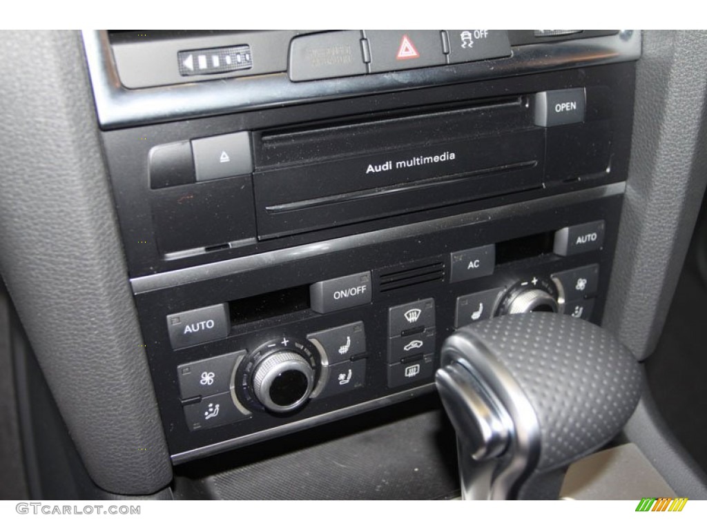 2013 Audi Q7 3.0 S Line quattro Controls Photo #68541667
