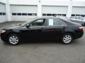 Black - Camry LE Photo No. 8