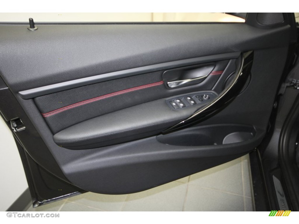 2012 BMW 3 Series 328i Sedan Black/Red Highlight Door Panel Photo #68545673
