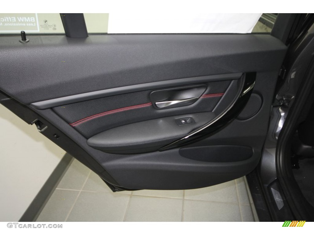 2012 BMW 3 Series 328i Sedan Black/Red Highlight Door Panel Photo #68545768