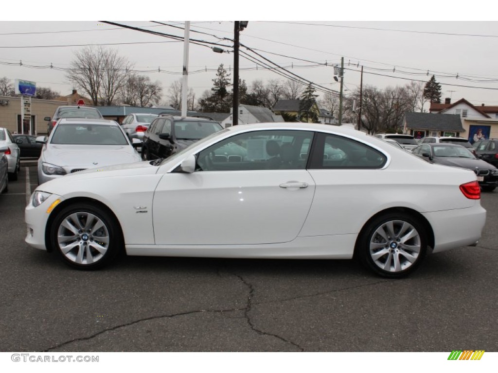 2011 3 Series 328i xDrive Coupe - Alpine White / Black photo #8