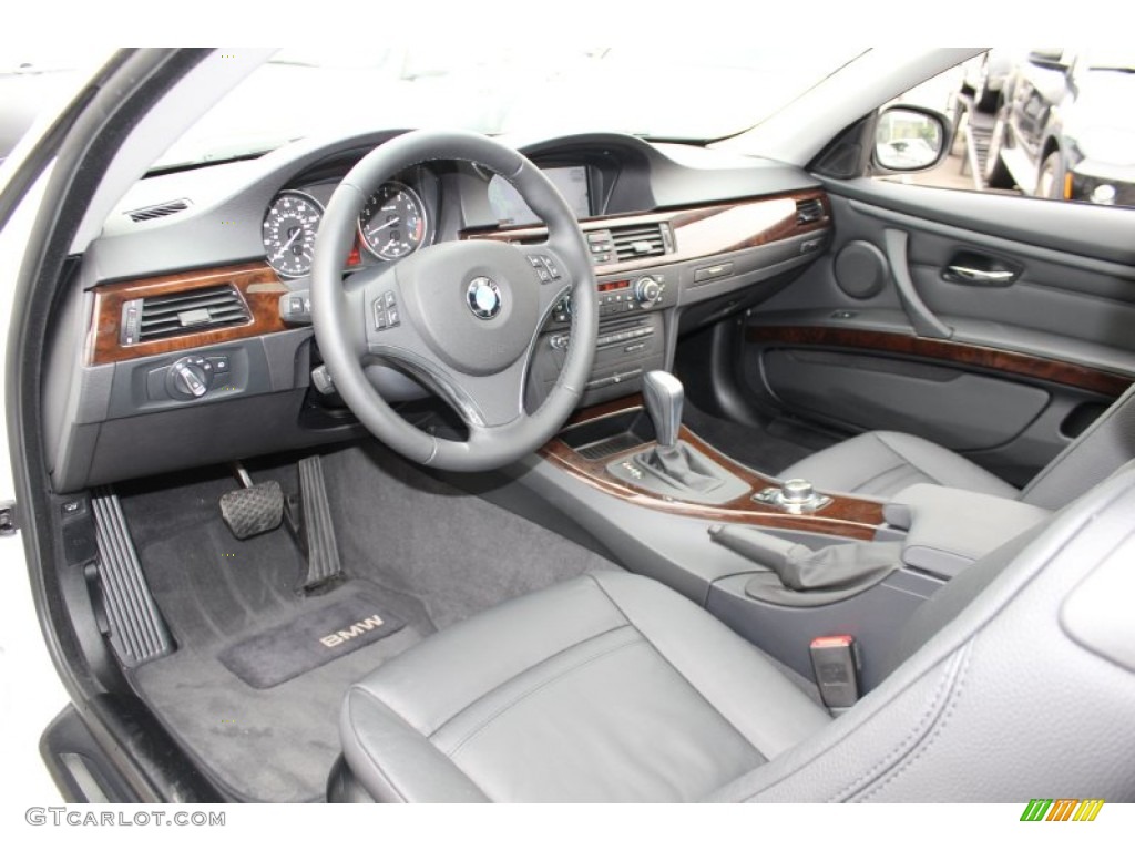 2011 3 Series 328i xDrive Coupe - Alpine White / Black photo #10