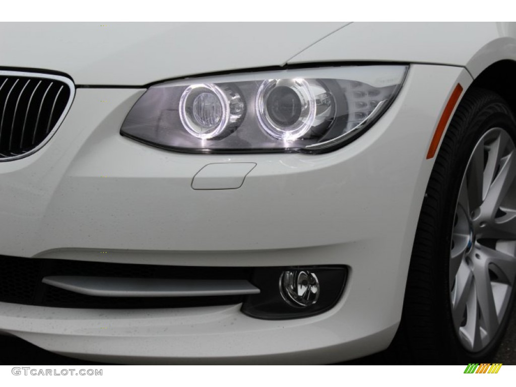 2011 3 Series 328i xDrive Coupe - Alpine White / Black photo #29