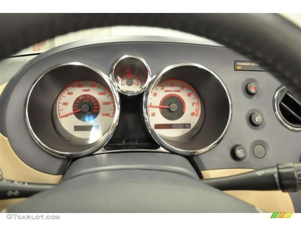 2007 Pontiac Solstice Roadster Gauges Photo #68547682