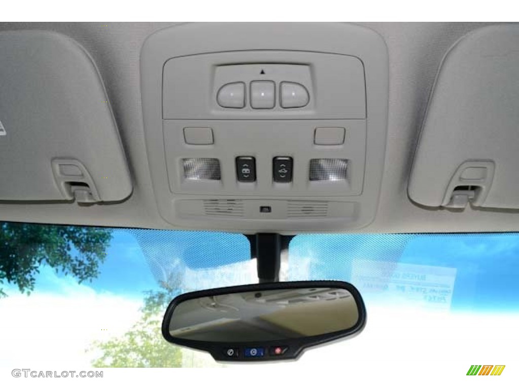 2011 Cadillac CTS -V Sedan Controls Photo #68548903