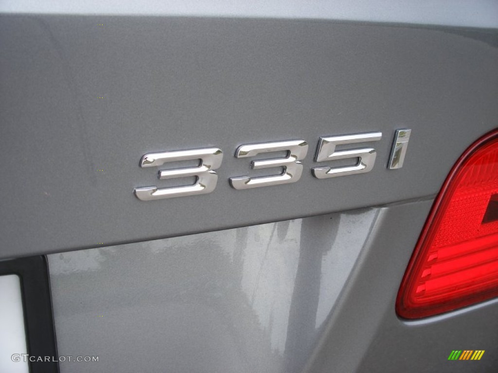 2007 BMW 3 Series 335i Coupe Marks and Logos Photos