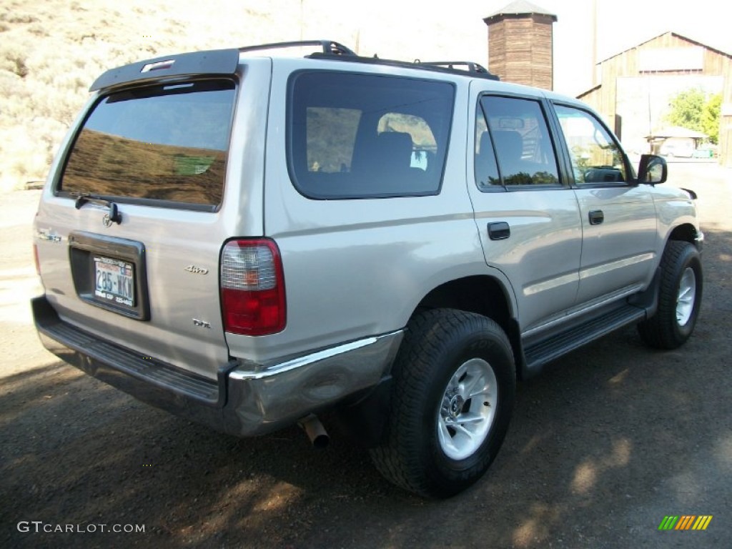 1999 4Runner 4x4 - Millennium Silver Metallic / Oak photo #2