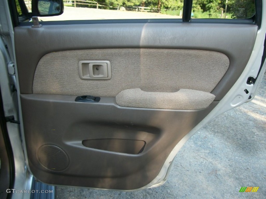 1999 4Runner 4x4 - Millennium Silver Metallic / Oak photo #25