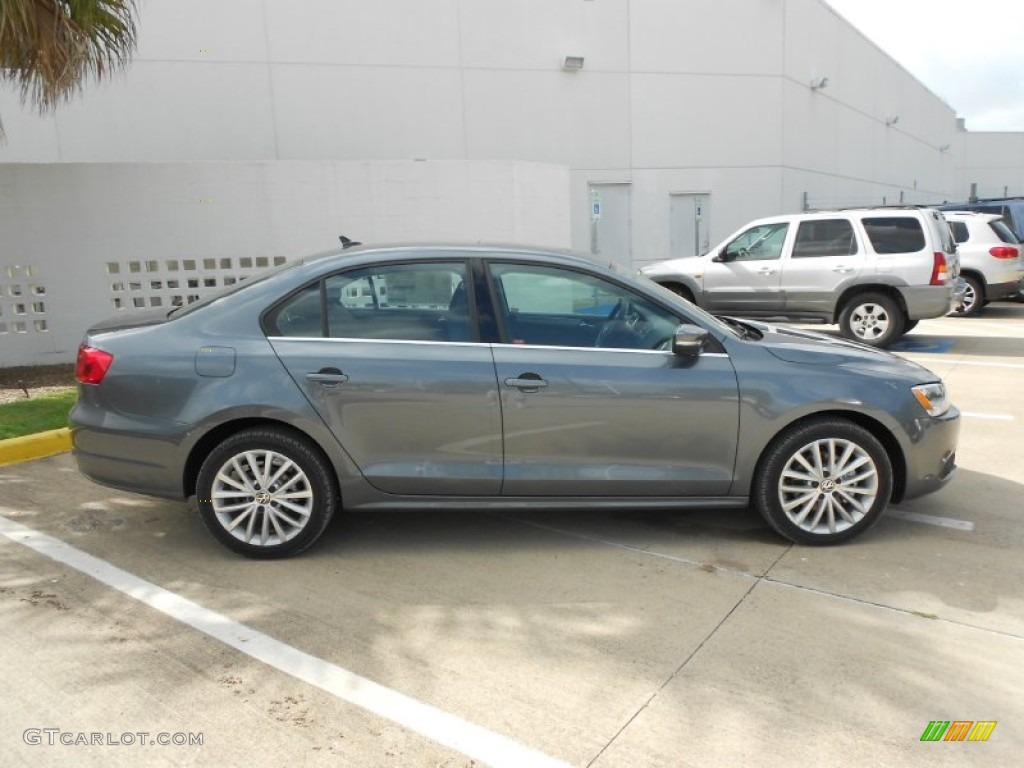 Platinum Gray Metallic 2013 Volkswagen Jetta TDI Sedan Exterior Photo #68552815