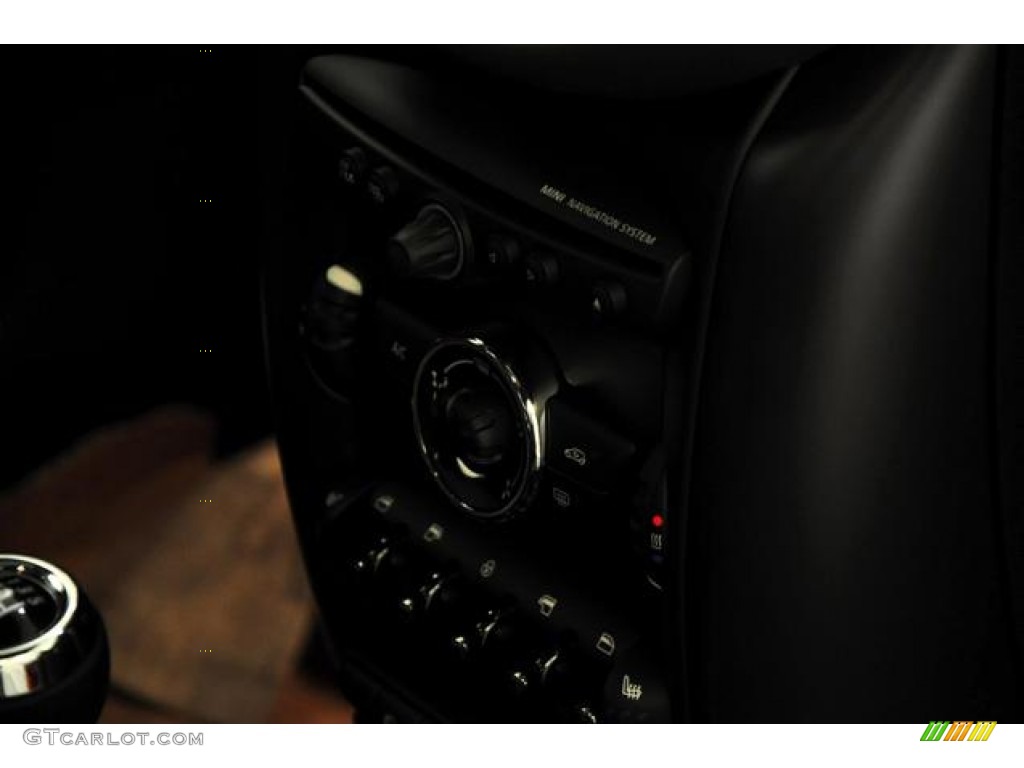 2012 Cooper S Countryman All4 AWD - Light White / Carbon Black photo #33