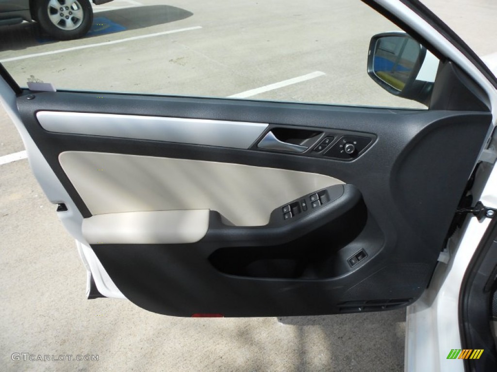2013 Volkswagen Jetta SE Sedan Cornsilk Beige Door Panel Photo #68553067