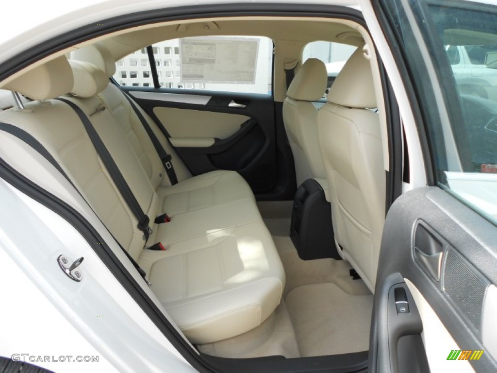 Cornsilk Beige Interior 2013 Volkswagen Jetta SE Sedan Photo #68553100