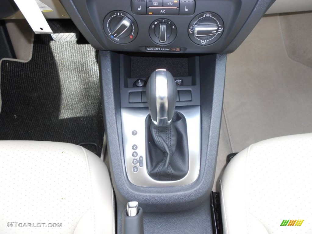 2013 Volkswagen Jetta SE Sedan 6 Speed Tiptronic Automatic Transmission Photo #68553127