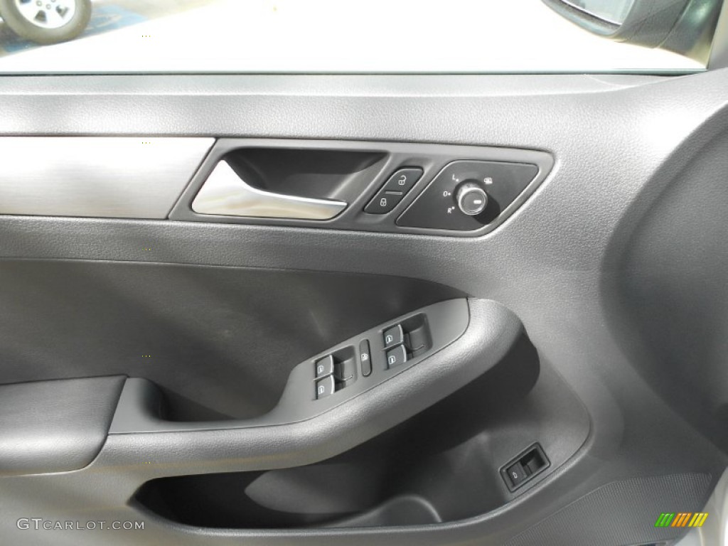 2013 Volkswagen Jetta TDI Sedan Controls Photo #68553568