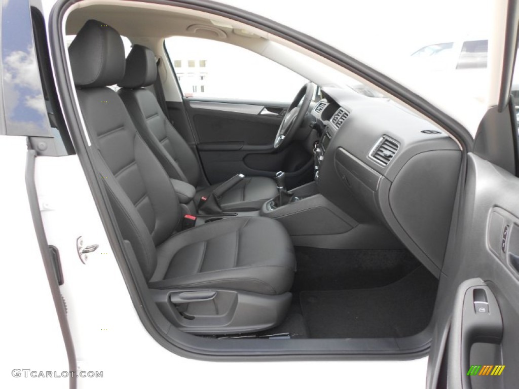 Titan Black Interior 2013 Volkswagen Jetta TDI Sedan Photo #68553709