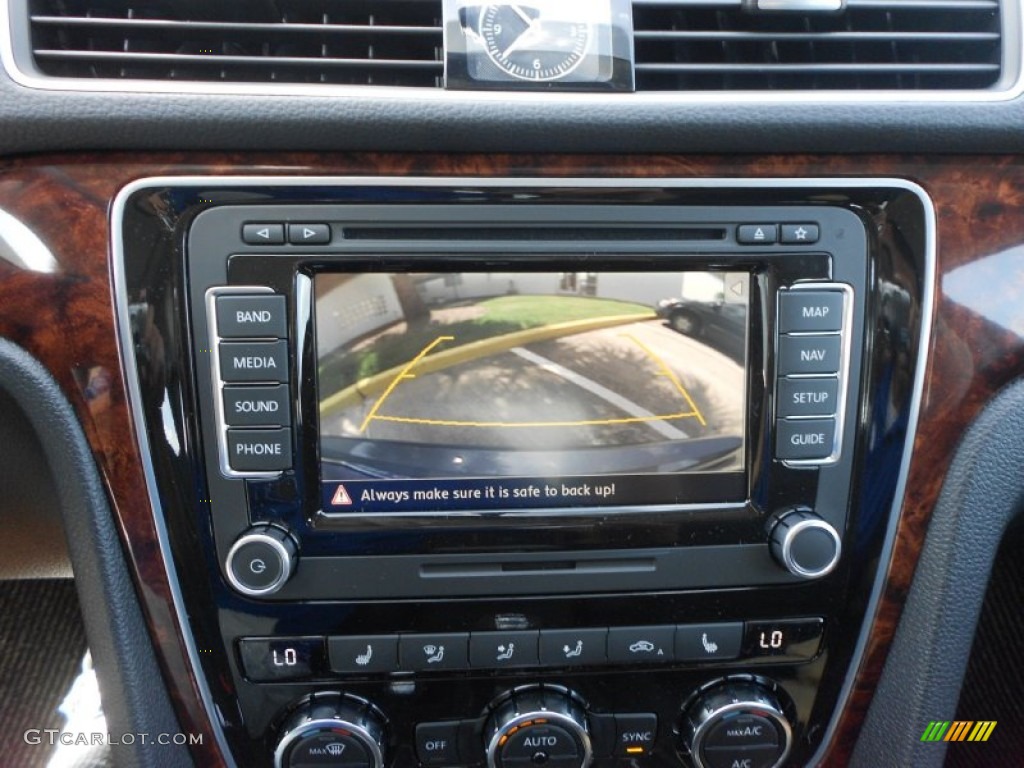 2013 Volkswagen Passat TDI SEL Controls Photo #68553973