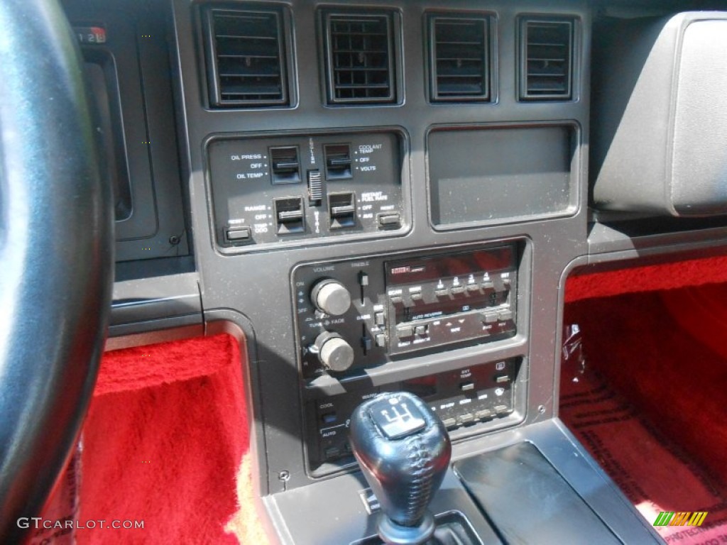 1987 Chevrolet Corvette Coupe Controls Photos