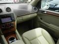 Arctic White - GL 450 4Matic Photo No. 40
