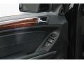 Black - ML 350 4Matic Photo No. 16