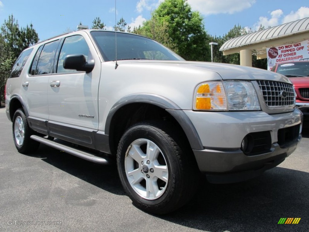 2004 Explorer XLT - Silver Birch Metallic / Graphite photo #4