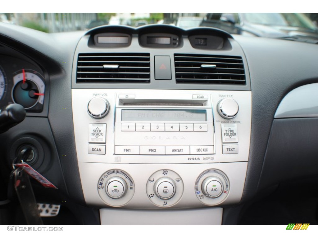 2007 Toyota Solara Sport V6 Convertible Controls Photo #68561392