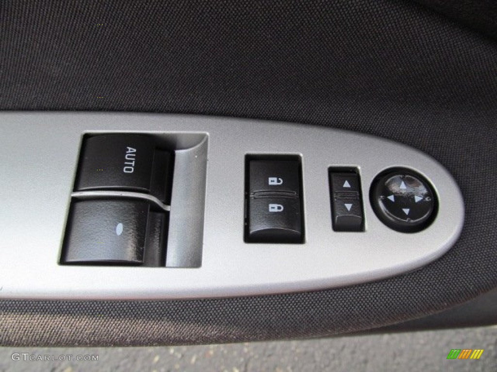 2009 Chevrolet Cobalt LT Coupe Controls Photo #68566261