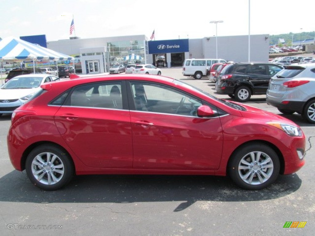 2013 Elantra GT - Volcanic Red / Black photo #2