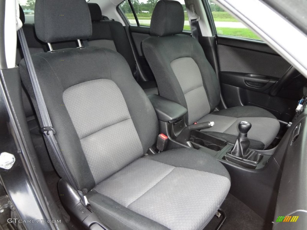 2006 Mazda MAZDA3 i Sedan Front Seat Photo #68568589