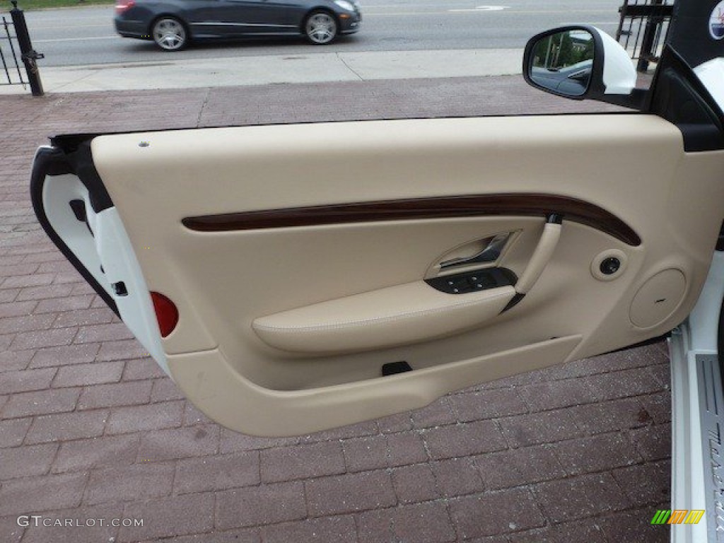 2012 Maserati GranTurismo Convertible GranCabrio Sabbia Door Panel Photo #68569104