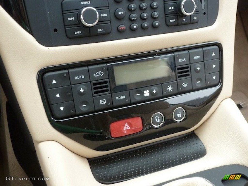 2012 Maserati GranTurismo Convertible GranCabrio Controls Photo #68569198